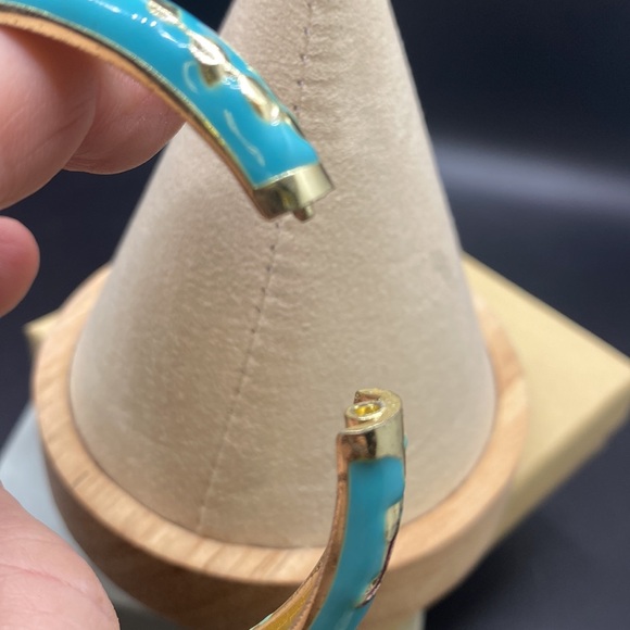 Vintage Jiu Long Xing Enamel Hinged Bracelet - Picture 6 of 7